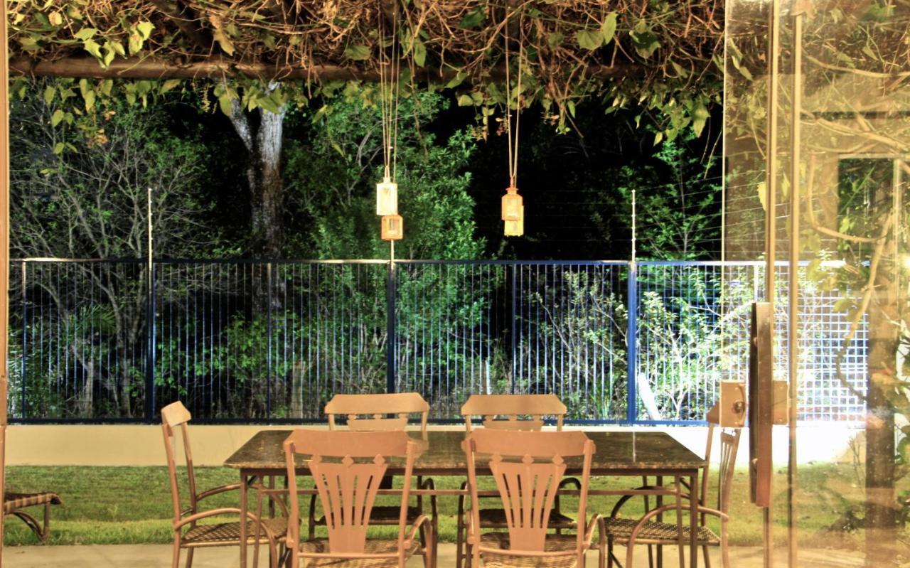 Casa Para Temporada Com 3 Suites Com Ar Condicionado โบนิโต ภายนอก รูปภาพ